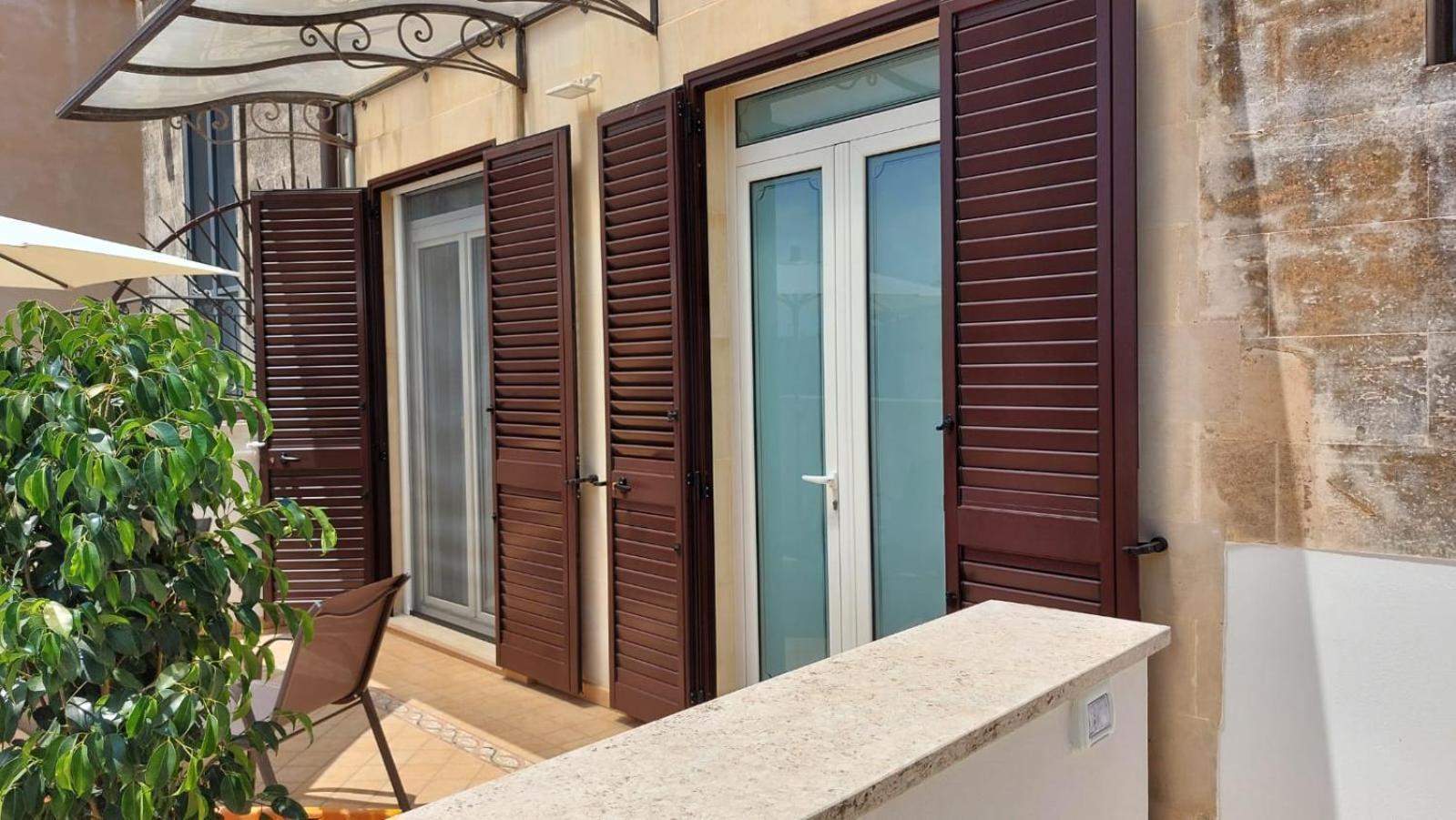 Casa Vacanze Fronte Castello Martano Εξωτερικό φωτογραφία